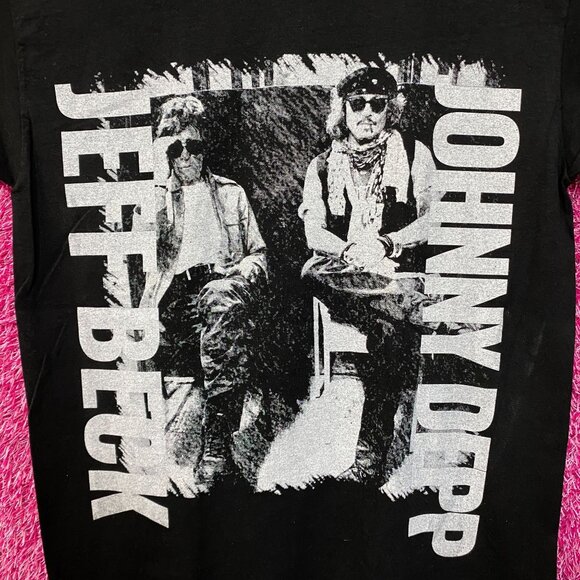 Johnny Depp Jeff Beck Tour Music Tshirt size Medium - Picture 2 of 4